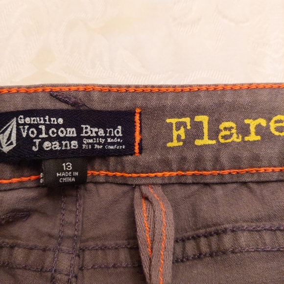Volcom Easy Rider stretch Flare leg gray denim jeans. Size 13 - Picture 7 of 15